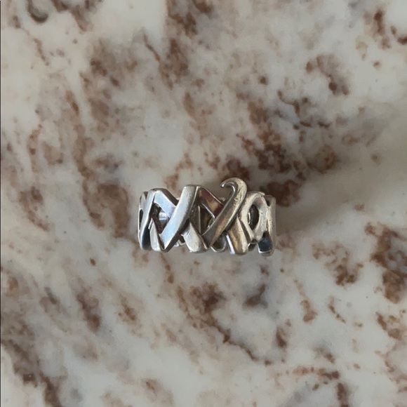 ❌SOLD❌Tiffany & Co. XOXO Ring - Picture 2 of 5